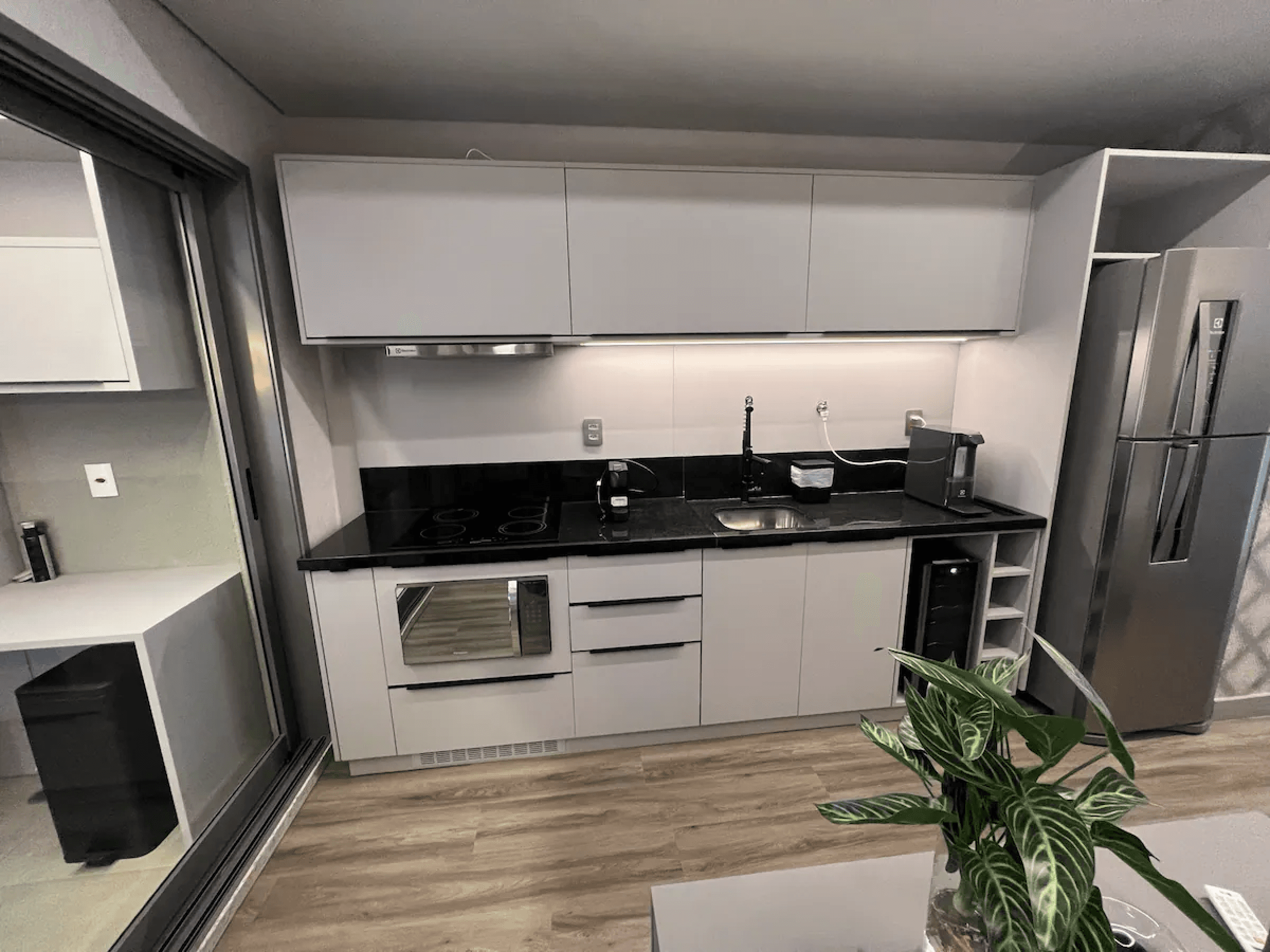 White 201 — 01 (1)